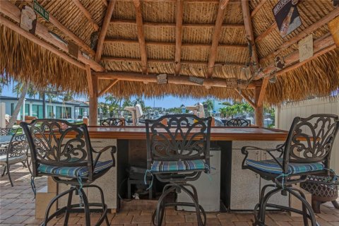 Villa ou maison à vendre à Pompano Beach, Floride: 5 chambres, 239.69 m2 № 700449 - photo 3