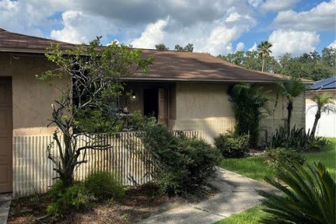 Casa en venta en Lutz, Florida, 3 dormitorios, 110.37 m2 № 1371479 - foto 1