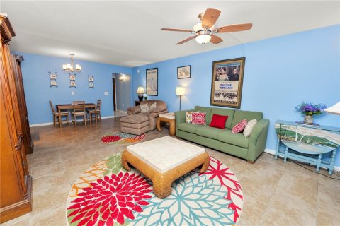 Condo in Mulberry, Florida, 2 bedrooms  № 1371951 - photo 2