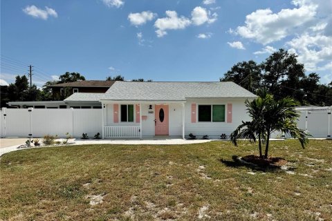 Villa ou maison à vendre à Saint Petersburg, Floride: 2 chambres, 108.79 m2 № 1344653 - photo 1