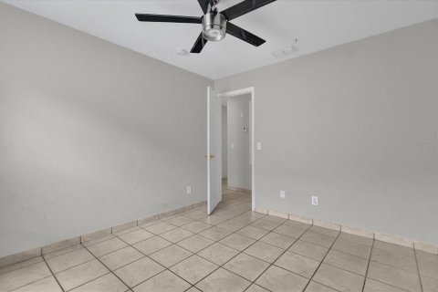 Villa ou maison à vendre à Kissimmee, Floride: 3 chambres, 114.27 m2 № 1313718 - photo 13