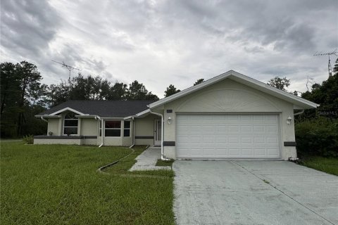 Villa ou maison à louer à Ocala, Floride: 3 chambres, 143.91 m2 № 1352266 - photo 1