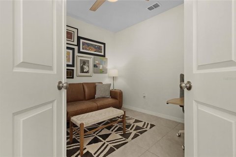 Duplex in Saint Cloud, Florida 2 bedrooms, 148.74 sq.m. № 999312 - photo 9