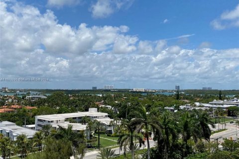 Condominio en venta en Bal Harbour, Florida, 2 dormitorios, 182.74 m2 № 1222260 - foto 5