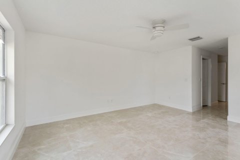 Casa en venta en Vero Beach, Florida, 3 dormitorios, 170.85 m2 № 914175 - foto 19