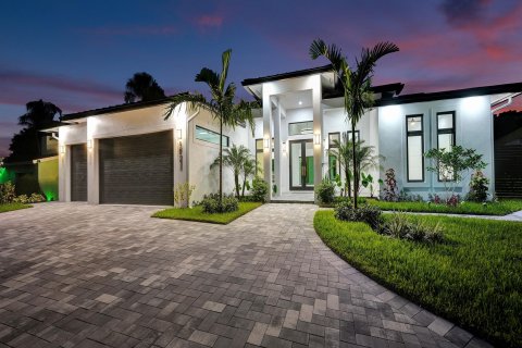 Villa ou maison à vendre à Delray Beach, Floride: 4 chambres, 272.39 m2 № 913312 - photo 13