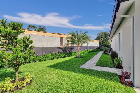 Villa ou maison à vendre à Delray Beach, Floride: 4 chambres, 272.39 m2 № 913312 - photo 28