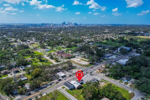 Commercial property in Tampa, Florida № 1418940 - photo 11