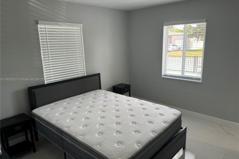 Casa en venta en Miami, Florida, 3 dormitorios, 119.66 m2 № 1305254 - foto 8