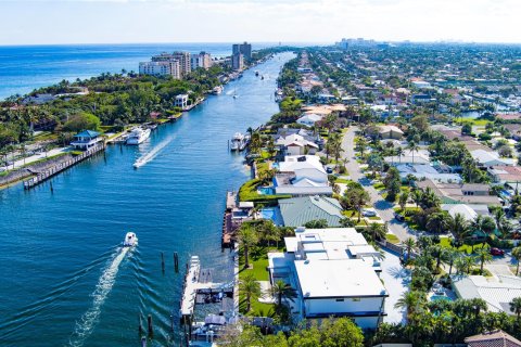 Villa ou maison à vendre à Lighthouse Point, Floride: 5 chambres, 619.94 m2 № 924387 - photo 11