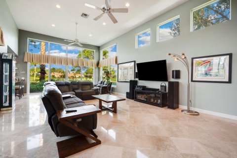 Villa ou maison à vendre à West Palm Beach, Floride: 5 chambres, 458.66 m2 № 924544 - photo 21