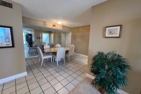 Condo in Riviera Beach, Florida, 2 bedrooms  № 757300 - photo 26