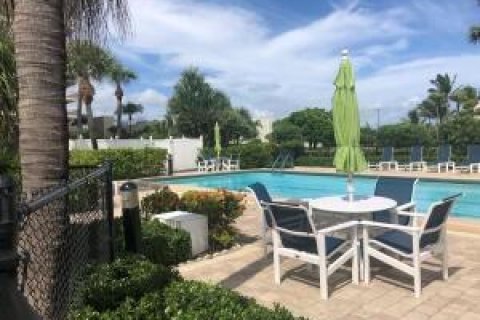 Condo in Riviera Beach, Florida, 2 bedrooms  № 757300 - photo 12