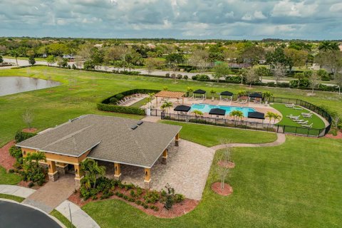 Casa en venta en Vero Beach, Florida, 3 dormitorios, 166.39 m2 № 1183285 - foto 2