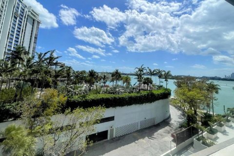 Condominio en venta en Miami Beach, Florida, 1 dormitorio, 88.26 m2 № 1224779 - foto 12