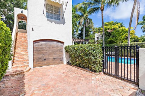 Villa ou maison à vendre à West Palm Beach, Floride: 5 chambres, 258.73 m2 № 1228586 - photo 2