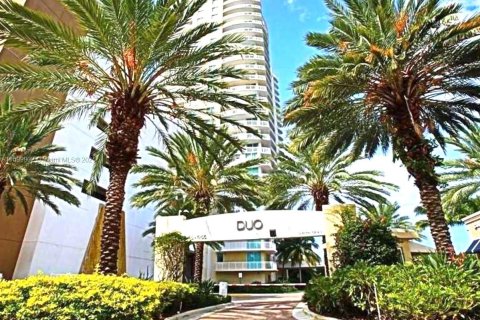 Condominio en venta en Hallandale Beach, Florida, 2 dormitorios, 97.73 m2 № 1215291 - foto 26