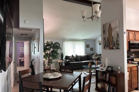 Casa en venta en Tampa, Florida, 3 dormitorios, 135.17 m2 № 1336381 - foto 18