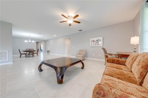 Casa en venta en Saint Cloud, Florida, 3 dormitorios, 234.58 m2 № 1350496 - foto 5