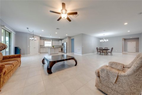 Casa en venta en Saint Cloud, Florida, 3 dormitorios, 234.58 m2 № 1350496 - foto 4