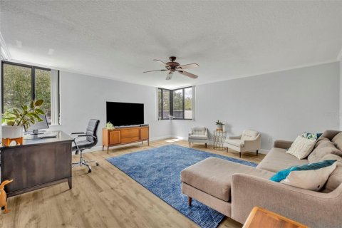 Condo in Orlando, Florida, 1 bedroom  № 1350493 - photo 5