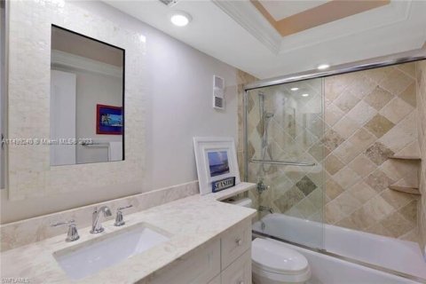 Condominio en venta en Marco Island, Florida, 2 dormitorios, 99.41 m2 № 884153 - foto 15