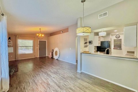 Copropriété à louer à Tampa, Floride: 2 chambres, 84.73 m2 № 1347153 - photo 3