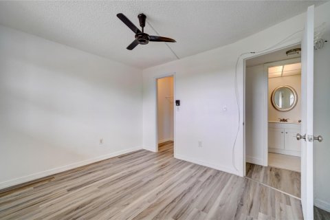 Copropriété à vendre à Sunrise, Floride: 2 chambres, 78.97 m2 № 998668 - photo 17