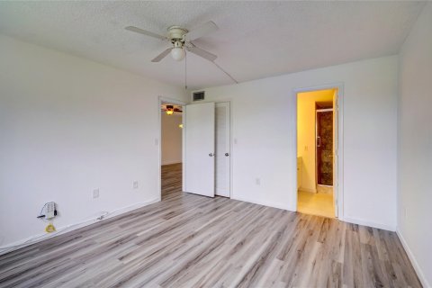 Copropriété à vendre à Sunrise, Floride: 2 chambres, 78.97 m2 № 998668 - photo 21
