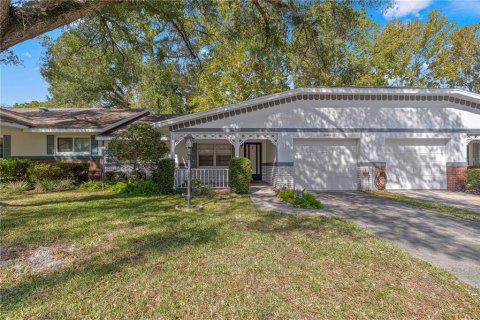 Villa ou maison à vendre à Ocala, Floride: 2 chambres, 138.7 m2 № 1422616 - photo 1