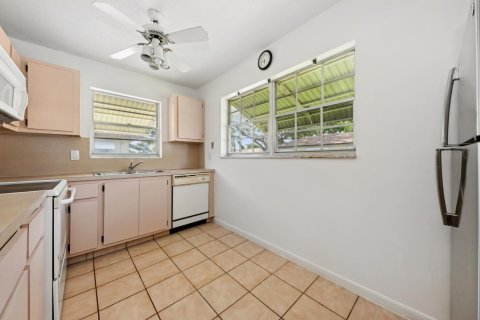 House in Delray Beach, Florida 2 bedrooms, 88.26 sq.m. № 1172223 - photo 11