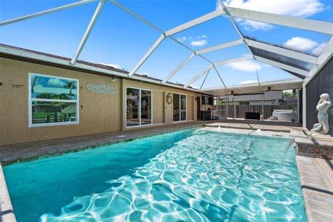 Villa ou maison à vendre à Cape Coral, Floride: 3 chambres, 157.28 m2 № 1382107 - photo 7