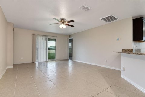 Casa en venta en Dundee, Florida, 3 dormitorios, 145.21 m2 № 1382108 - foto 16