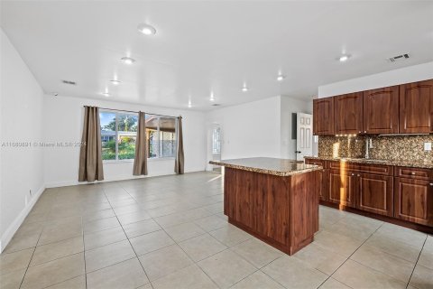 Casa en venta en Hollywood, Florida, 3 dormitorios, 106.28 m2 № 1410849 - foto 16