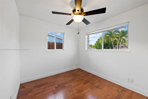 Casa en venta en Hollywood, Florida, 3 dormitorios, 106.28 m2 № 1410849 - foto 19