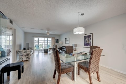 Copropriété à vendre à Coconut Creek, Floride: 2 chambres, 118.45 m2 № 938955 - photo 22