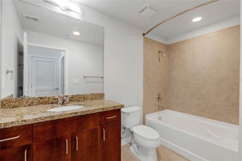 Condominio en venta en Orlando, Florida, 1 dormitorio, 67.82 m2 № 1131973 - foto 12