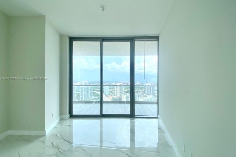 Condo in Sunny Isles Beach, Florida, 2 bedrooms  № 308252 - photo 19