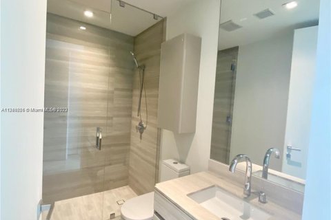 Condo in Sunny Isles Beach, Florida, 2 bedrooms  № 308252 - photo 14