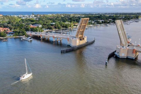 Villa ou maison à louer à Palm Springs, Floride: 3 chambres, 276.85 m2 № 834981 - photo 5