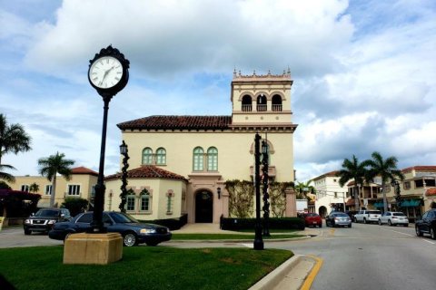 Villa ou maison à louer à Palm Springs, Floride: 3 chambres, 276.85 m2 № 834981 - photo 8