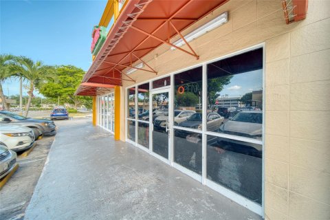 Commercial property in Miami, Florida № 1288956 - photo 21