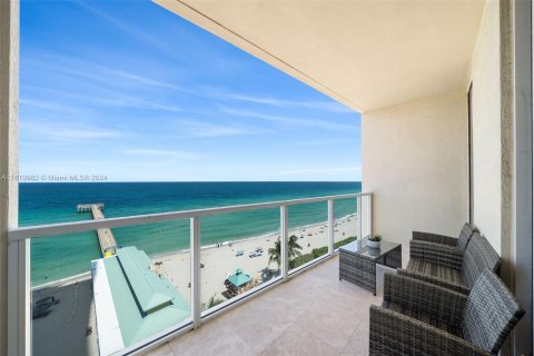 Condo in Sunny Isles Beach, Florida, 2 bedrooms  № 1269362 - photo 5