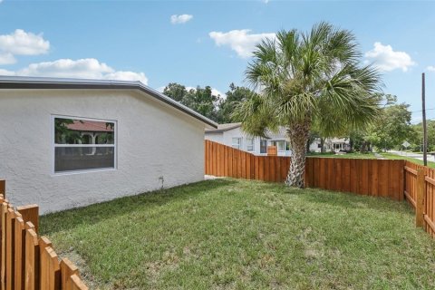 Villa ou maison à vendre à Sarasota, Floride: 3 chambres, 135.92 m2 № 1347471 - photo 23