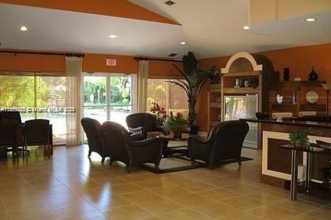 Copropriété à vendre à Tamarac, Floride: 2 chambres, 95.69 m2 № 1118861 - photo 9