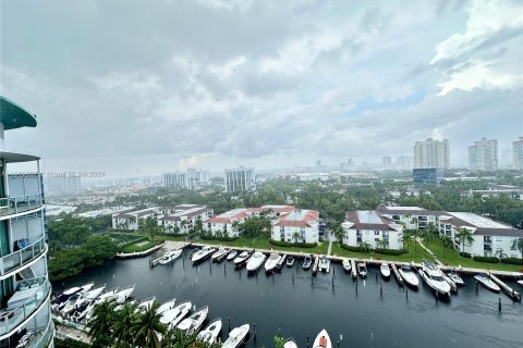 Condo in Aventura, Florida, 1 bedroom  № 1374353 - photo 17