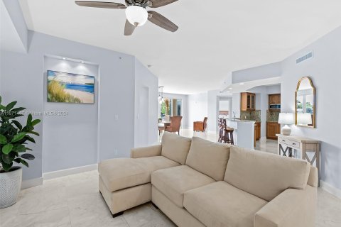 Condo in Fort Lauderdale, Florida, 2 bedrooms  № 1127482 - photo 6