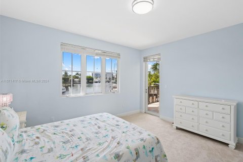 Copropriété à vendre à Fort Lauderdale, Floride: 2 chambres, 196.95 m2 № 1127482 - photo 19