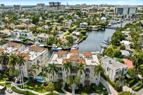 Copropriété à vendre à Fort Lauderdale, Floride: 2 chambres, 196.95 m2 № 1127482 - photo 27