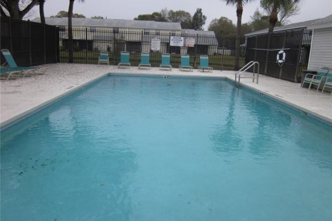 Townhouse in Tampa, Florida 2 bedrooms, 106.19 sq.m. № 1394140 - photo 10